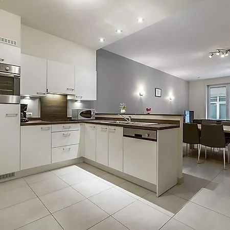 With Modern Kitchen * Бланкенберге
